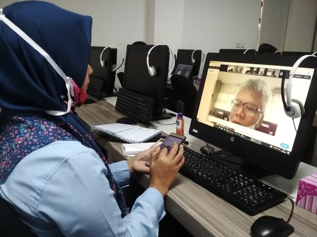 Rapat Online Solusi Physical Distancing