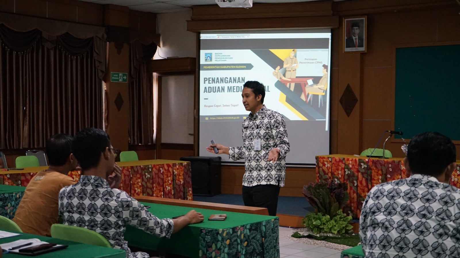 Kominfo Jadi Narasumber Pelatihan Penanganan Aduan Medsos BKPP Sleman